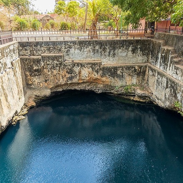 Nilavarai Bottomless Well